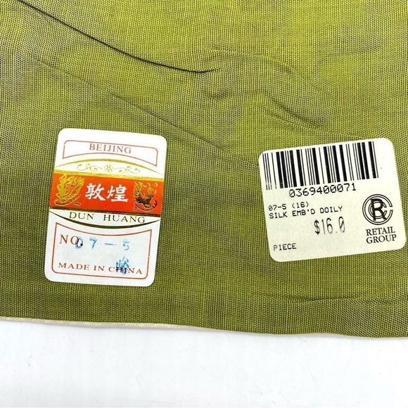 Vintage Dun Huang Chinese Silk Hand Embroidered Tapestries Doilies Set of Five - Picture 8 of 12